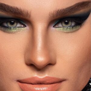 Doll eye